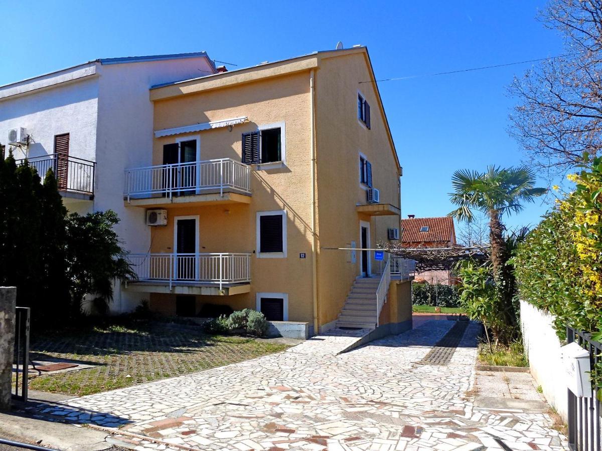 Apartment Honor نجيفيش المظهر الخارجي الصورة